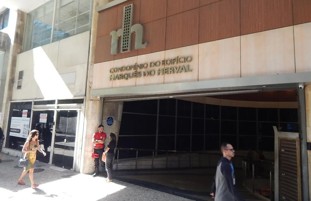 Moderno e luxuoso Apto no Centro - Em frente ao Metrôe a 5 min do Aeroporto-1